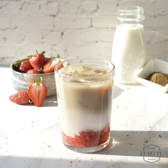 Hojicha Latte con Fresas